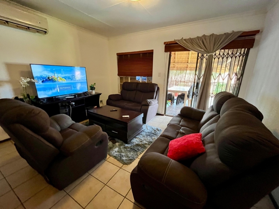 3 Bedroom Property for Sale in Safari Gardens North West